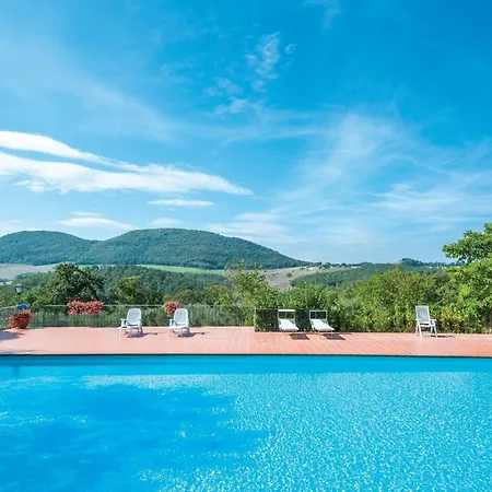 Casa vacanze 2 Bedroom Lovely In Si